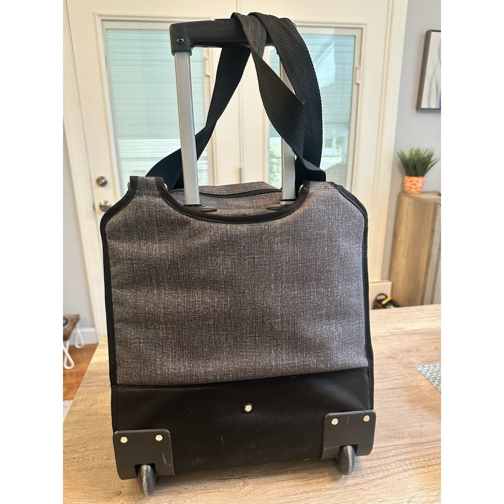 Thirty-one 31 Away We Go Roller Bag in Brushed Bloom Luggage Carry-on READ - Picture 3 of 9